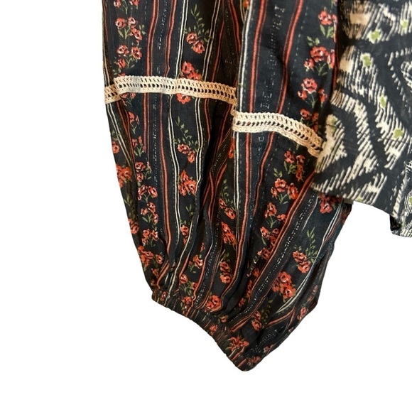 Free People Mostly Meadow Boho Hippie Puff Sleeve Semi Sheer Lace & Fringe Top - Picture 4 of 16